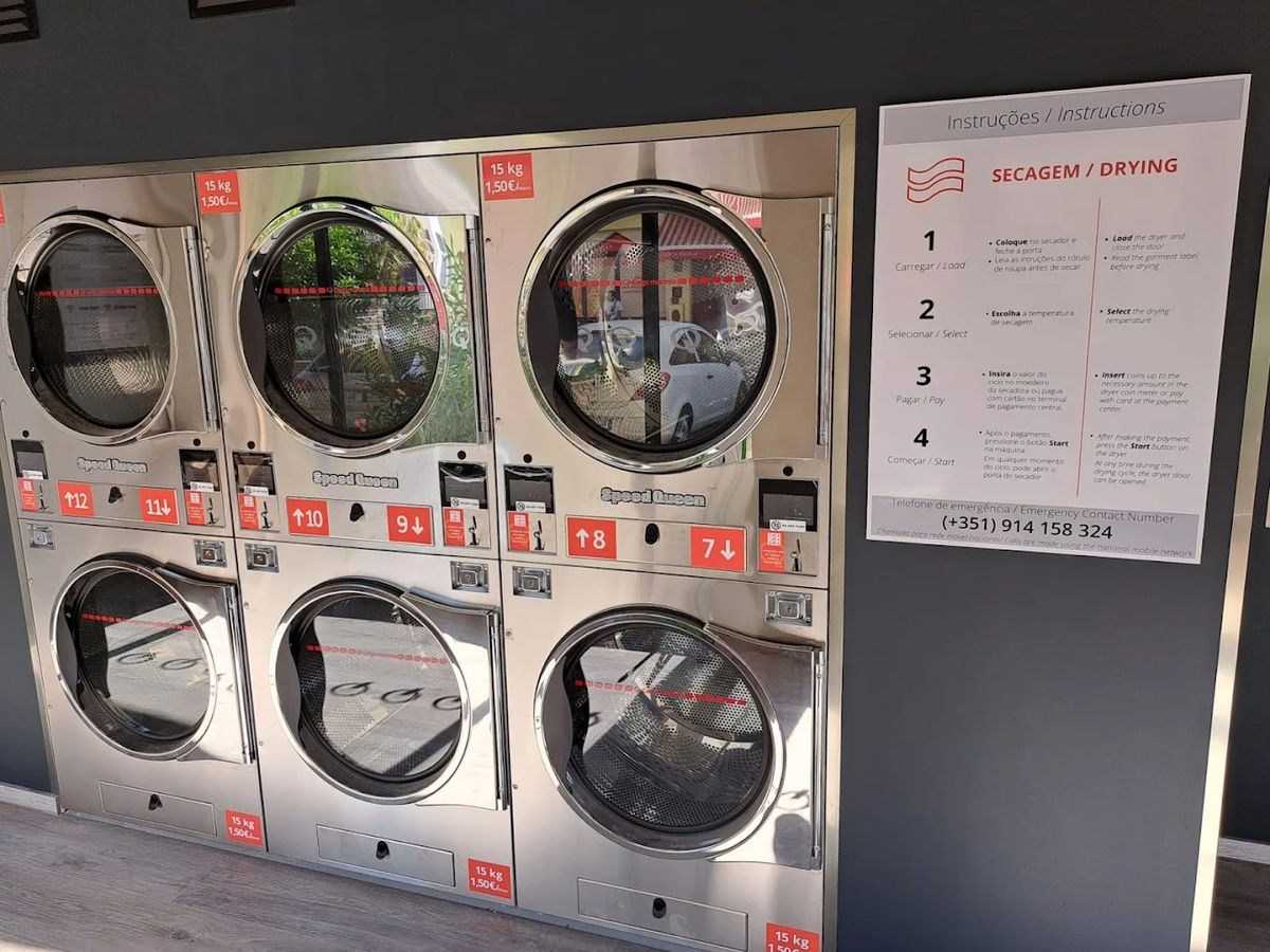 Inside the Speed Queen Gambelas laundry